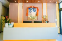 Gangyongqu Boutique Hotel (Xinlong County Middle School Branch) Hotels in Xinlong County