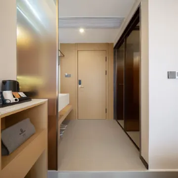 Yanting Yuhewan Hotel