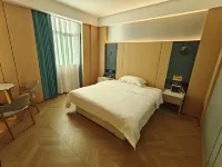 Hotel Sofia(next to the central pedestrian street)