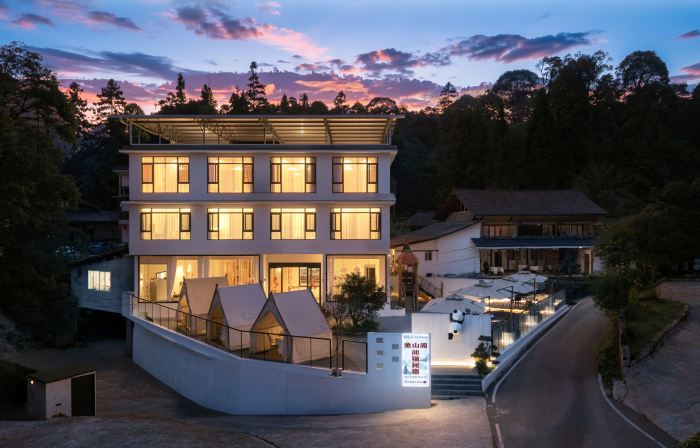 Bifengxia Jinshange Panda Homestay