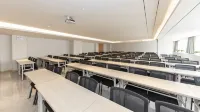 Sanchuan Huayuan Design Hotel (Bengbu Municipal Government High Speed Railway Station)