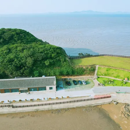 Huanglong Qiyue Hotel