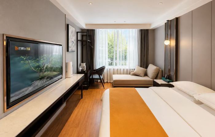 VIP Hotel