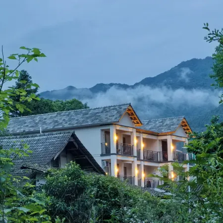 Mountain Lodge · Diary Homestay