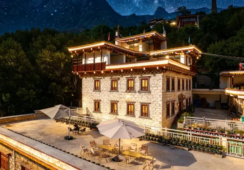 丹巴·Initial Villa|擁初山景星空民宿（梭坡藏寨古碉群店）