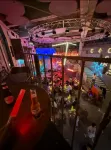บิสซิเนส โฮเต็ลลิลลี่ หัวซาน - ที่มีบาร์