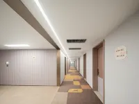 漢庭エコノミーホテル（欽州長融世貿広場） - 駐車場