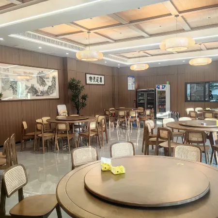 Jiange Nongfu Villa