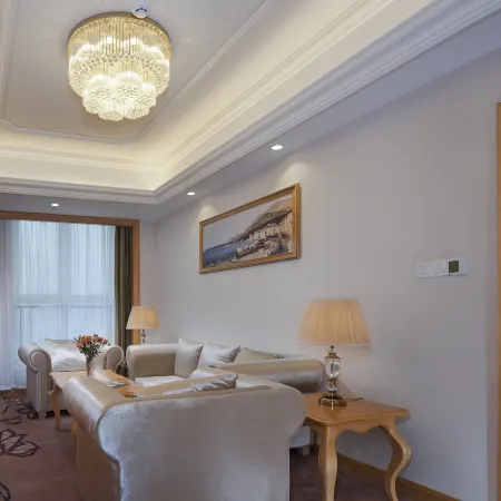 Vienna International Hotel (Langfang Daxing International Airport)
