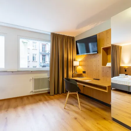 mk | hotel frankfurt Отели рядом с достопримечательностью «Банхофсфиртель»