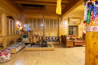 Shangri-La Xiangbai Tibetan Art Academy