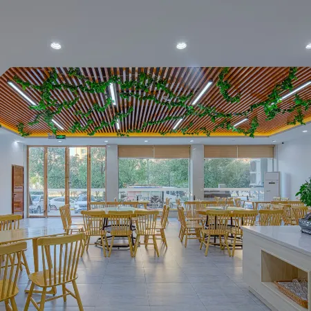 Kaixin Theme Hotel