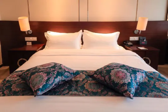 Hui Jin Hotel Отели рядом с достопримечательностью «Kong Xiangxi Residence of Chongqing»