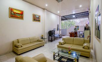 Bambu Kuning Guest House