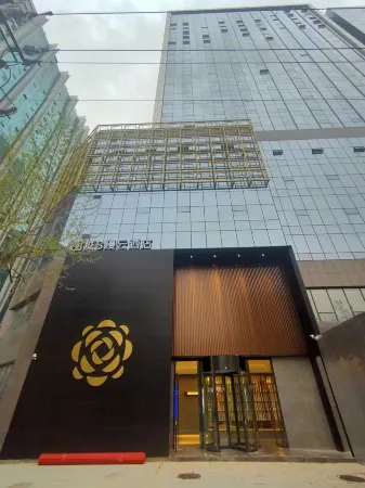 Weifang Tuyue Smanyun Hotel (huochezhan Taihuacheng)