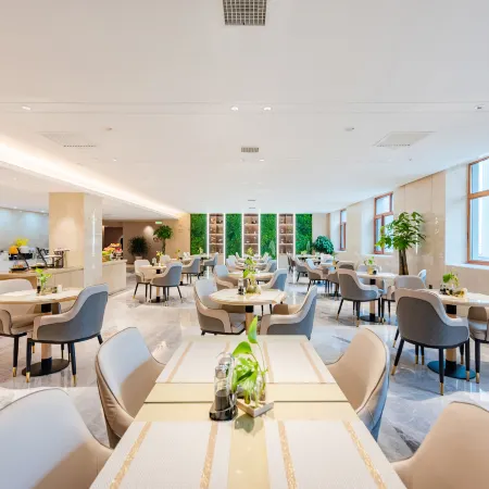 LAVANDE HOTELS (Qitaihe Passenger Terminal Store)
