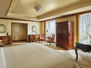 Four Seasons Hotel Cairo at the First Residence