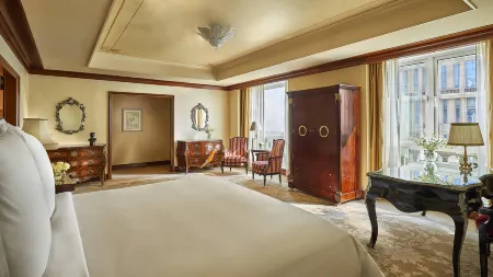 Four Seasons Hotel Cairo at the First Residence