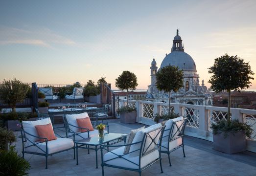 더 세인트 레지스 룸