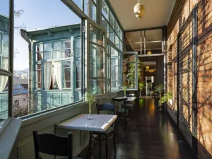 Unfound Door – Design Hotel