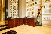 Kairui Meisu Hotel (Xiaogan East Station Yintai City Branch)