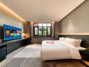 Longyou Yuyue·Heyuan Resort Hotel