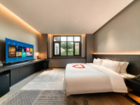 Longyou Yuyue·Heyuan Resort Hotel Hotels in Longyou