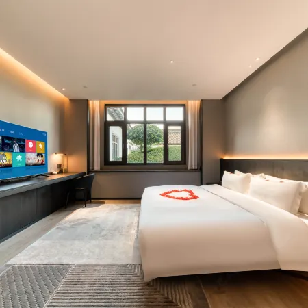 Longyou Yuyue·Heyuan Resort Hotel