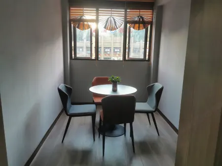 Shang Jing HOTEL Отели рядом с достопримечательностью «Ziyun Stone Tower Scenic Area»