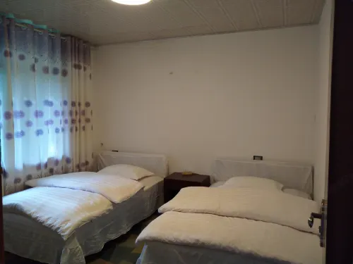 Kaiyang Huanhu Chinese Inn