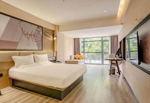 IU酒店（北海老街海底世界店）外景图