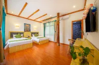 홍펑 홀리데이 호텔