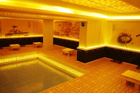 Chibi Le cheng Hotel Отели рядом со станцией Chibi North Railway Station