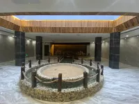 Jiatai Hotel (Chengde Mountain Resort Toudao Archway)