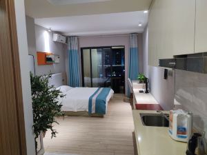 Yuting Lanshe Apartment (Huizhou Dayawan Wanda Plaza)