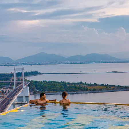 Wyndham Danang Golden Bay - Free Shuttle Bus to Beach