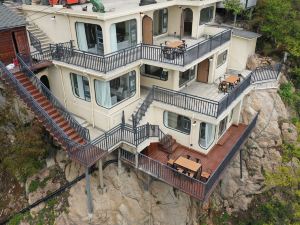 Cliff house