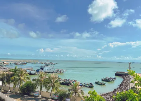 Zhanjiang Naozhou Island Letu Homestay Отели рядом с достопримечательностью «Naozhou Lighthouse»