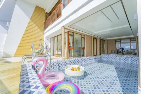 Huidong Xunliaowan Lanting Holiday Villa Отели рядом с достопримечательностью «Jinyintan Beach»
