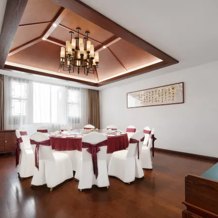 Pingyue Yizhan Hotel