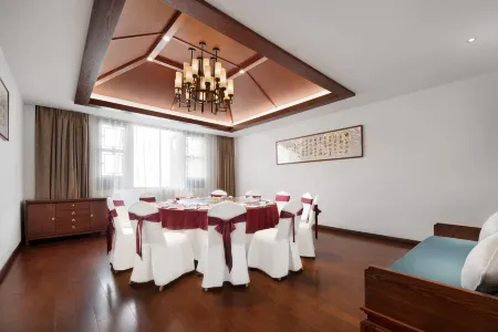 Pingyue Yizhan Hotel Отели в г. Фуцюань