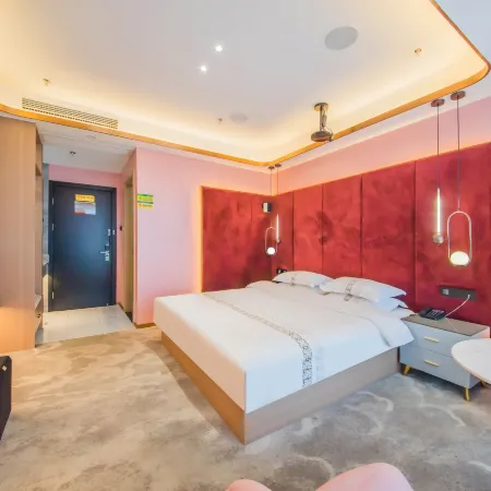 Camphor Tree Hotel