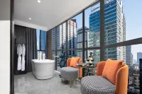 Yazhen·Light Luxury Hotel (Changsha IFS Platinum Center Wuyi Square Subway Station)