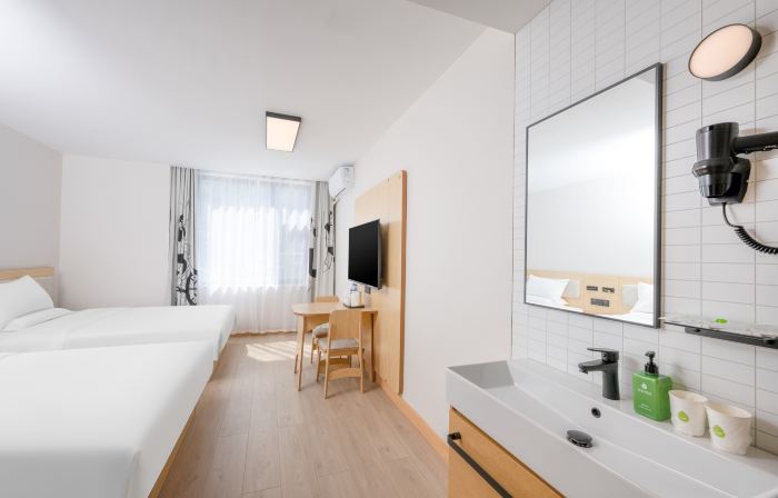 Hi Inn (Lvliang Longshan Road)