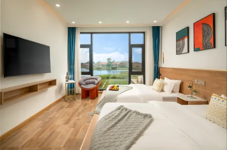 Puzhehei a lemon lake view light luxury b&B