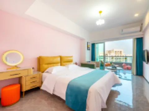 雲季不凡公寓（中山港口保利廣場店）