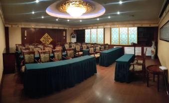 Dunhuang Guangyuan Hotel (Shazhou Night Market)