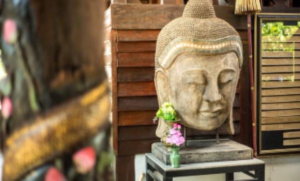 Boon Home Stay Arts and Crafts