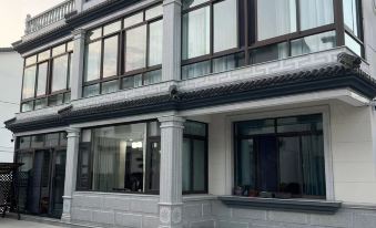Kunshan Dianshan Lake Qingfeng Xiaozhu Homestay