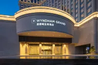 Wyndham Grand Lishui Downtown Các khách sạn ở Lệ Thủy